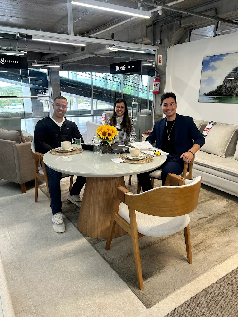 Clientes satisfeitos na loja Boss Floripa